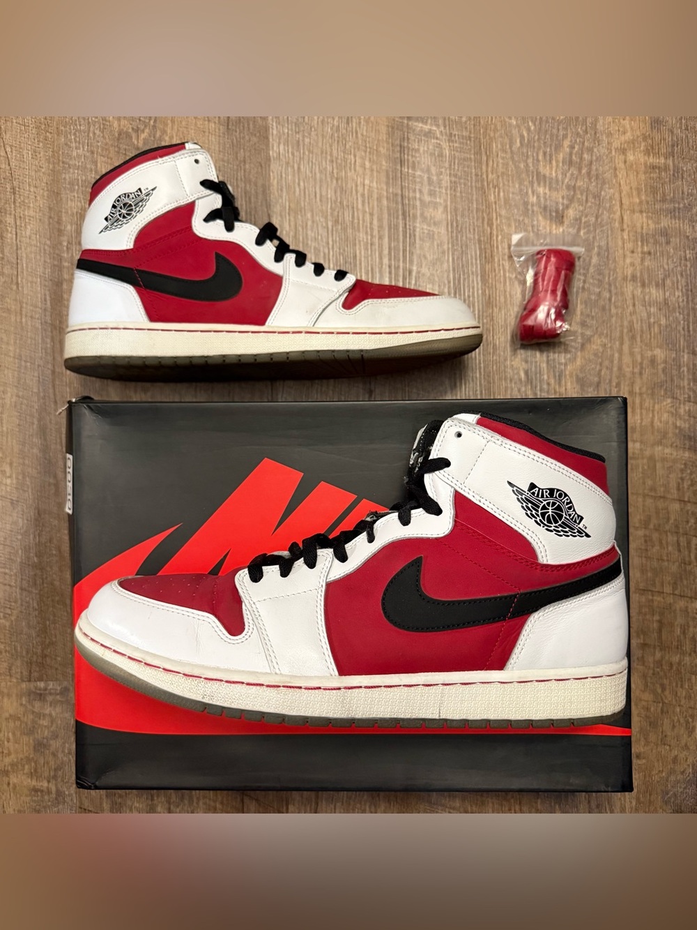 Nike Air Jordan 1 Retro High OG Carmine Red White